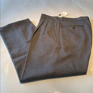 Men’s grey pants new with tags